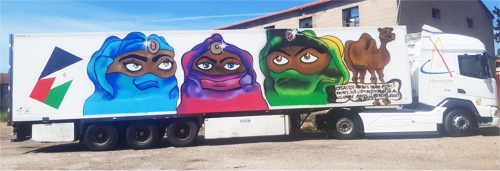 camion con remolque pintado grafitti saharauis